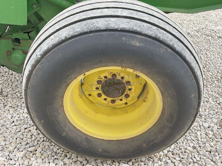 john-deere-435-image-21