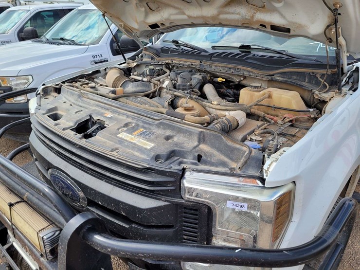 2018-ford-f350-image-13