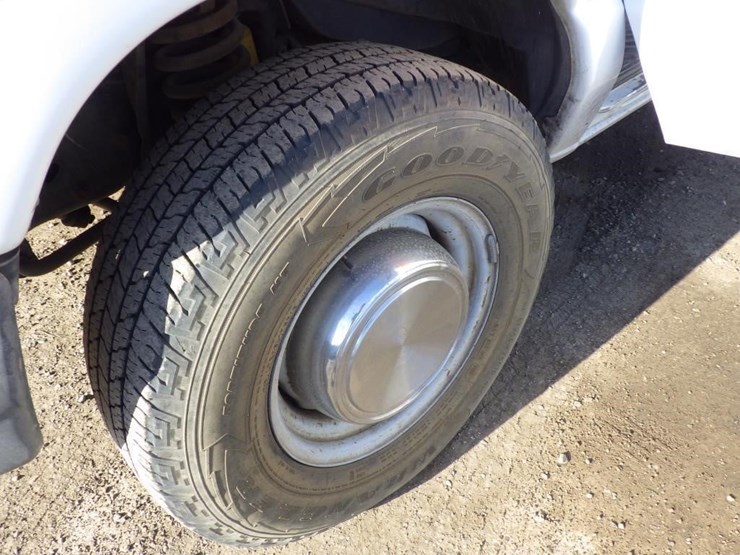 2003-ford-econoline-350-image-12