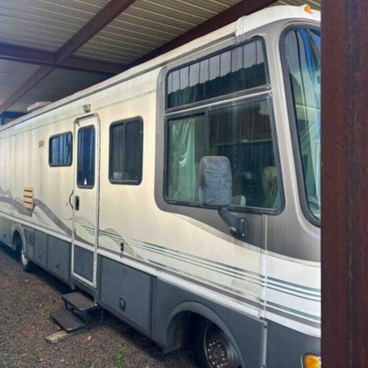1998 Pace Arrow Motor Home