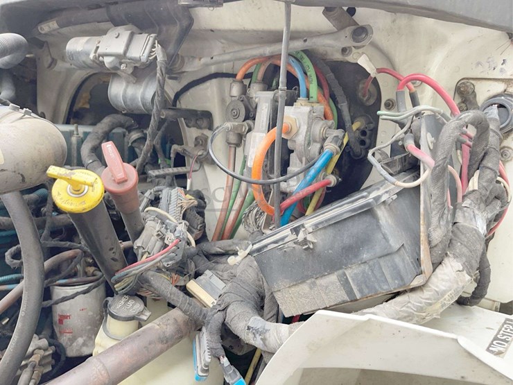 2003-international-durastar-4400-image-48