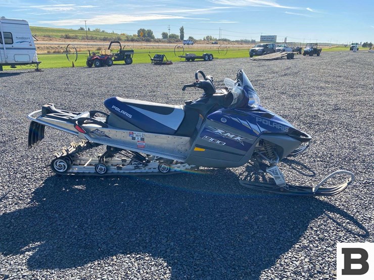 2005-polaris-rocky-mountain-king-snowmobile-image-6