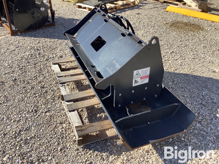 2024-landhonor-vpc-11-72w-skid-steer-plate-compactor-image-7
