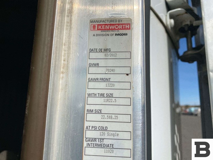 2013-kenworth-t800-image-59