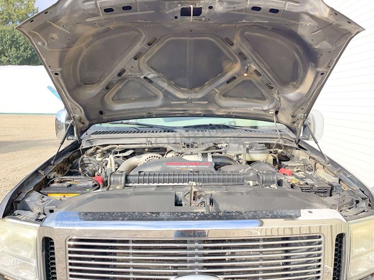 2006-ford-f350-image-32