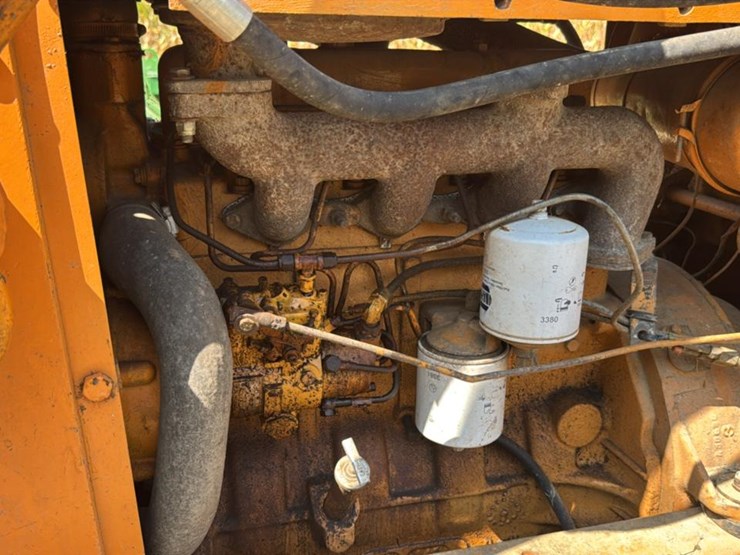 1979-case-450b--image-7