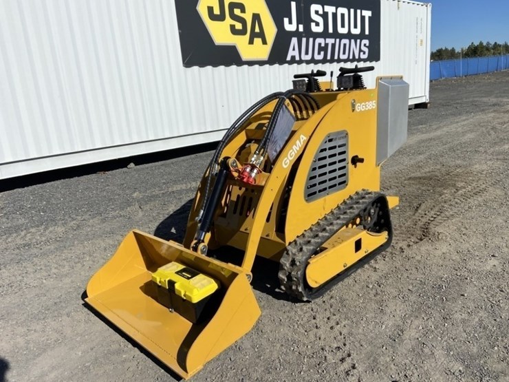 2025-ggma-gg385-mini-compact-track-loader-image-1