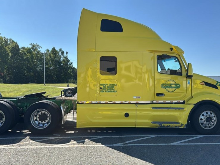 2023-peterbilt-579-image-6