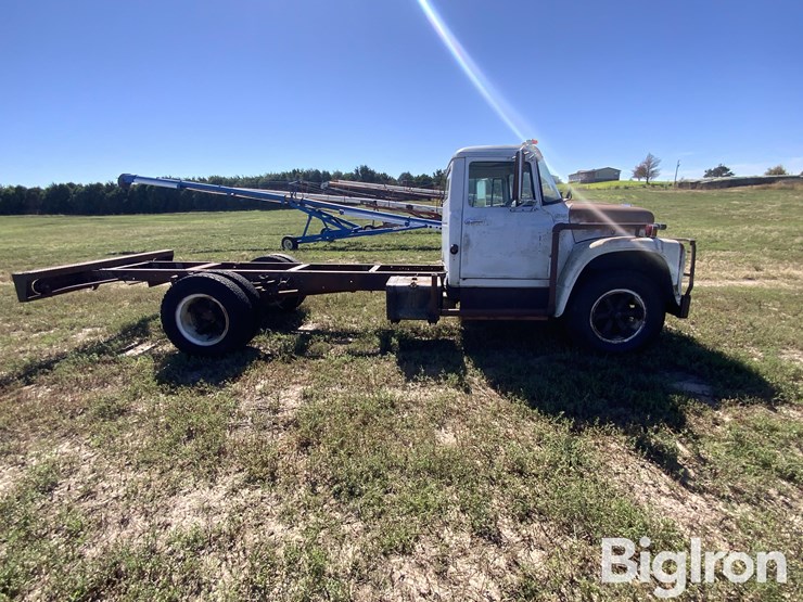 1969-international-loadstar-image-4