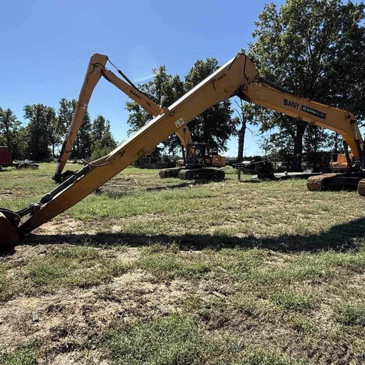 2017 SANY SY235C LC