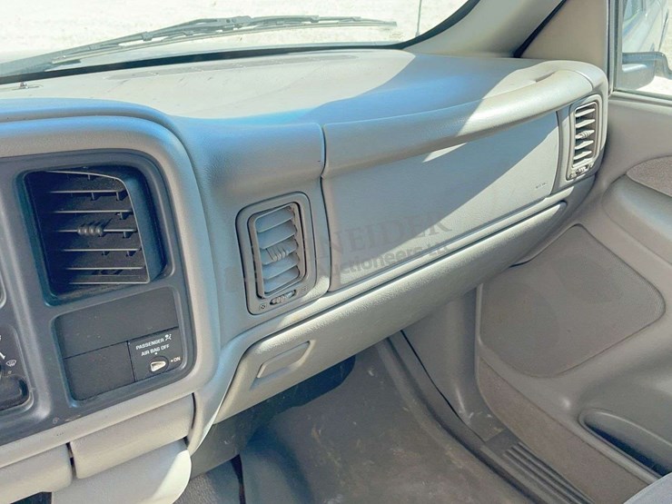 2000-chevrolet-2500-image-45