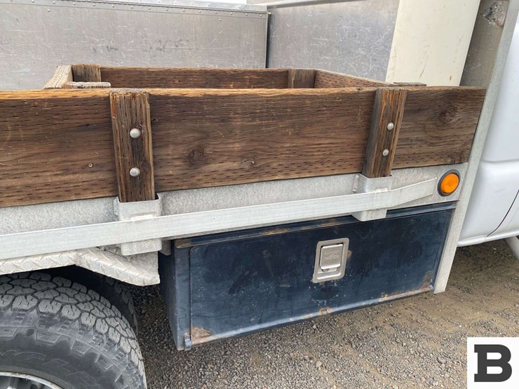 2004-chevrolet-silverado-3500-image-23