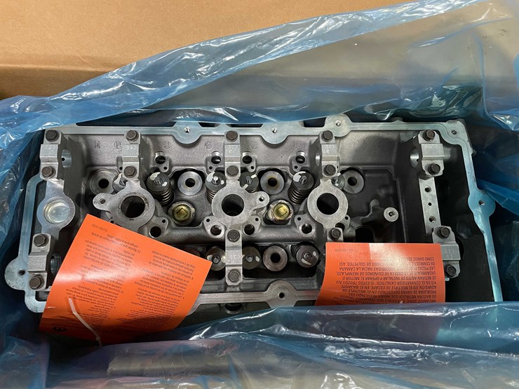 #8548-•-mopar-heads-(pr8)-image-2