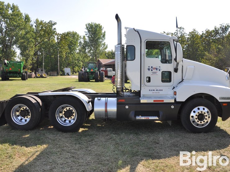 2003-kenworth-t600-image-4