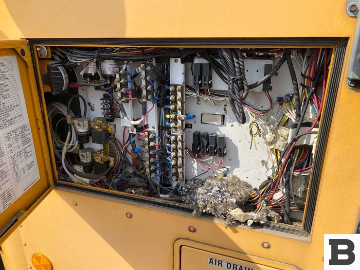 2006-bluebird-all-american-image-11