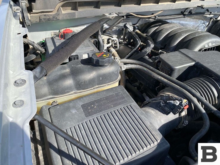 2017-chevrolet-silverado-1500-image-31