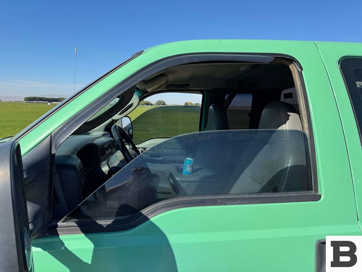 2004-ford-f350-image-14