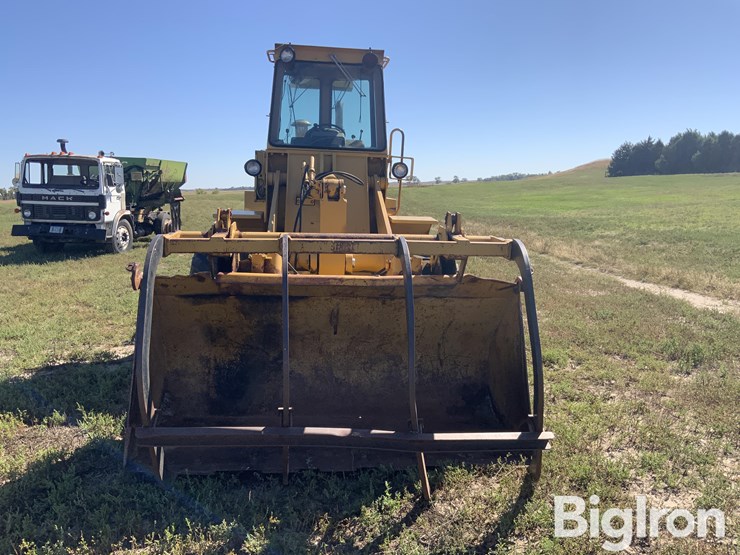 dresser-520b-image-2