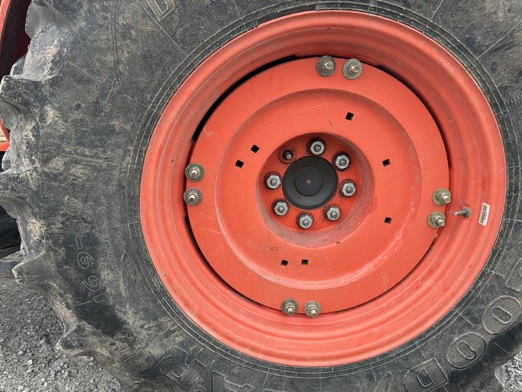 #2402-•-2012-kubota-tractor-image-32