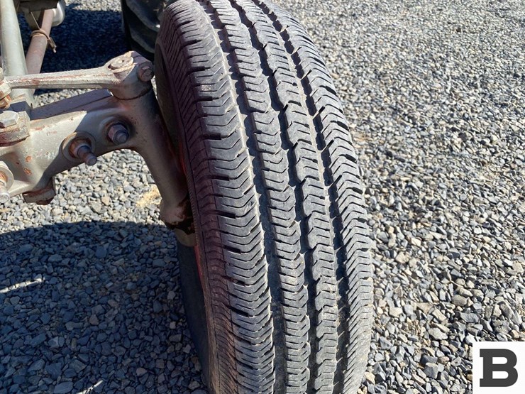 1971-massey-ferguson-135-image-12