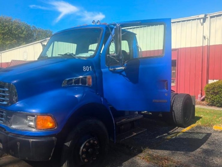 2008-sterling-acterra-image-2