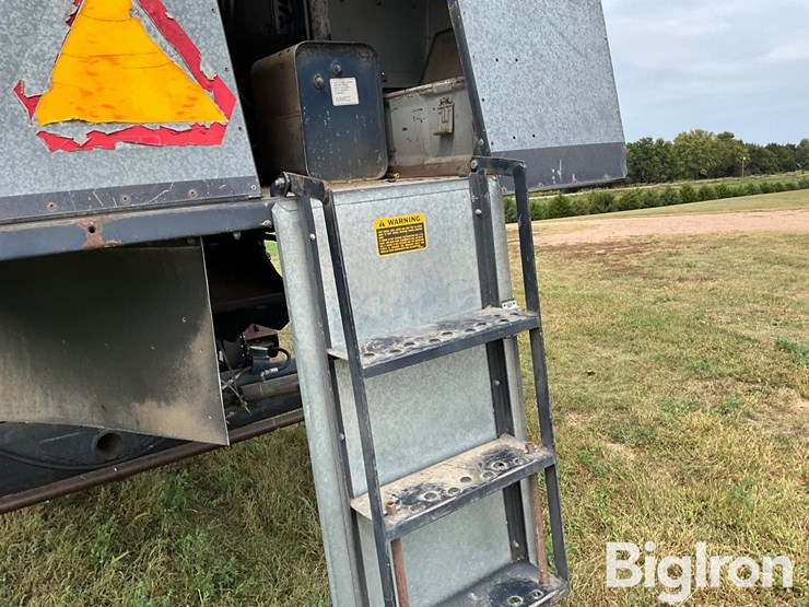 1988-gleaner-r50-image-18