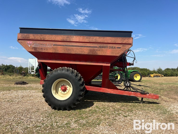 united-farm-tools-760-image-4