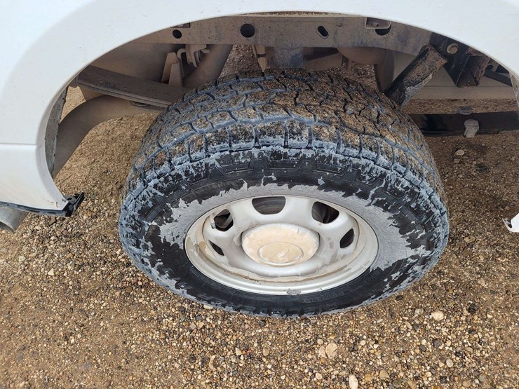 2015-ford-f150-lariat-image-16