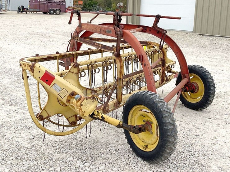 new-holland-256-image-3