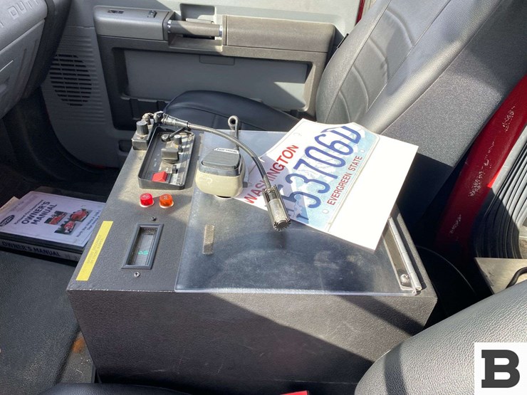 2011-ford-f450-image-43