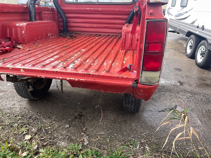 #1374-•-1976-chevrolet-luv-4x4-(has-wi-title)-(of)-image-30