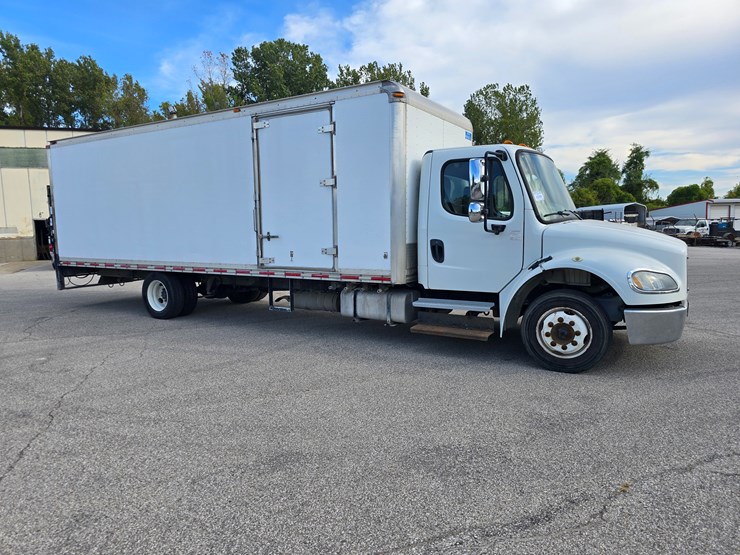 #22329-•-2014-freightliner-m2-106-box-truck-image-40