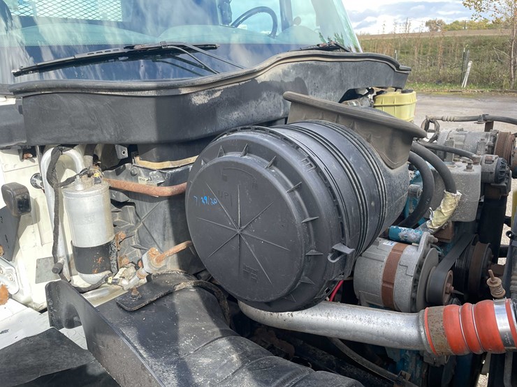 2003-international-durastar-4300-image-56