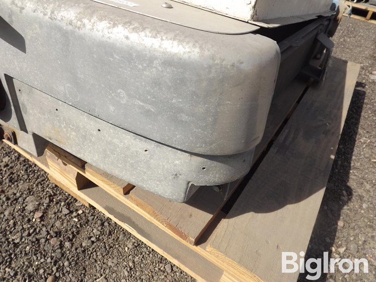 peterbilt-351-image-10