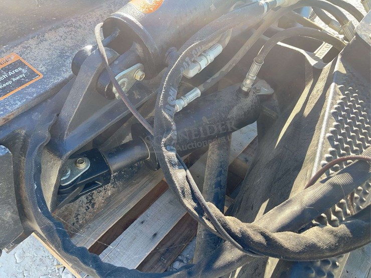 john-deere-8-image-10