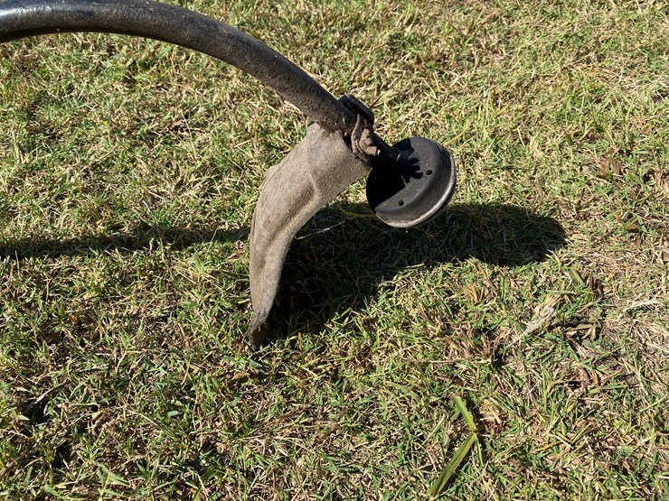 #98-•-#212-•-husqvarna-gas-powered-chain-saw;-poulanpro-gas-powered-hedge-trimmer;-troy-bilt-2-cycle-string-trimmer-image-11