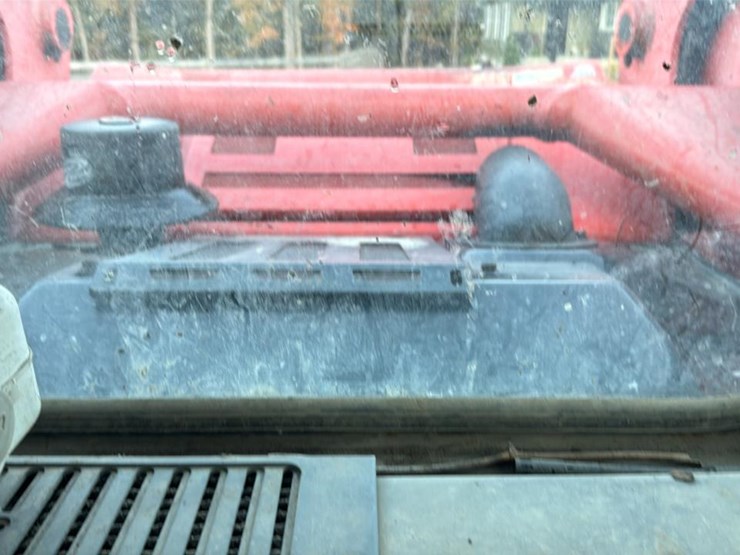 #1100-•-2018-kubota-svl95-2-skid-steer-image-31