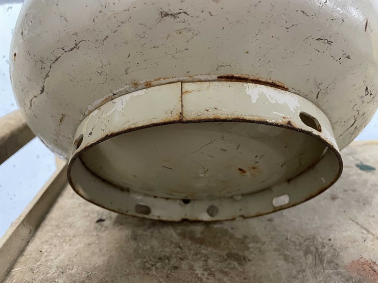 #8614-•-propane-tank-(cw)-image-14