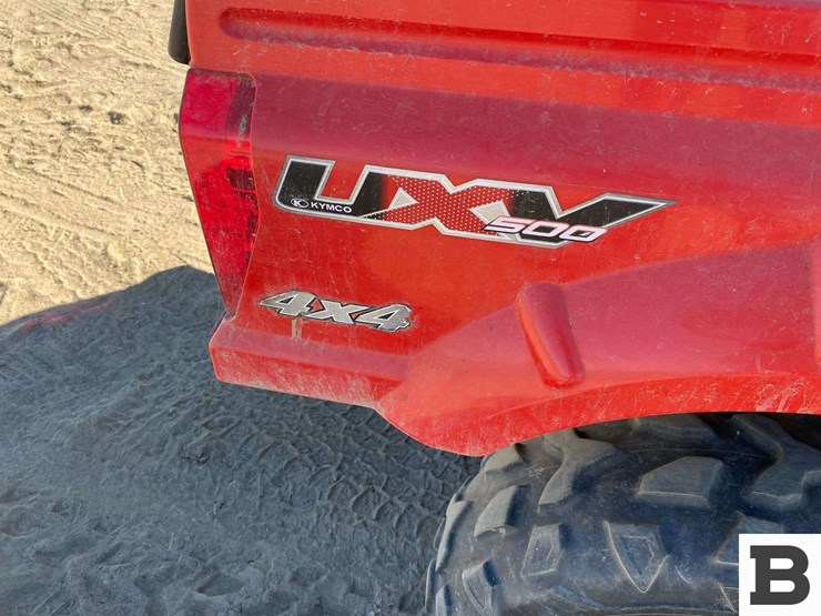 kymco-uxv-500-image-28