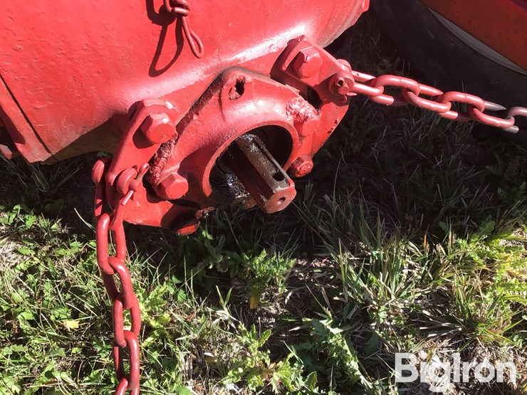 1946-ford-8n-image-11