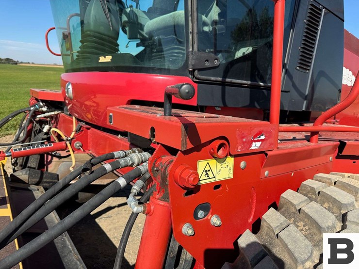 2013-new-holland-h8080-image-21