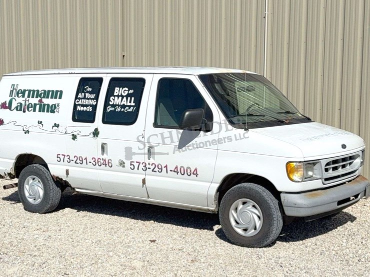 1998-ford-e150-image-1