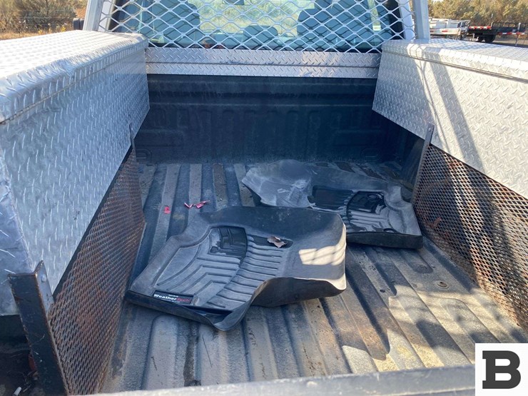 2015-ford-f150-image-16