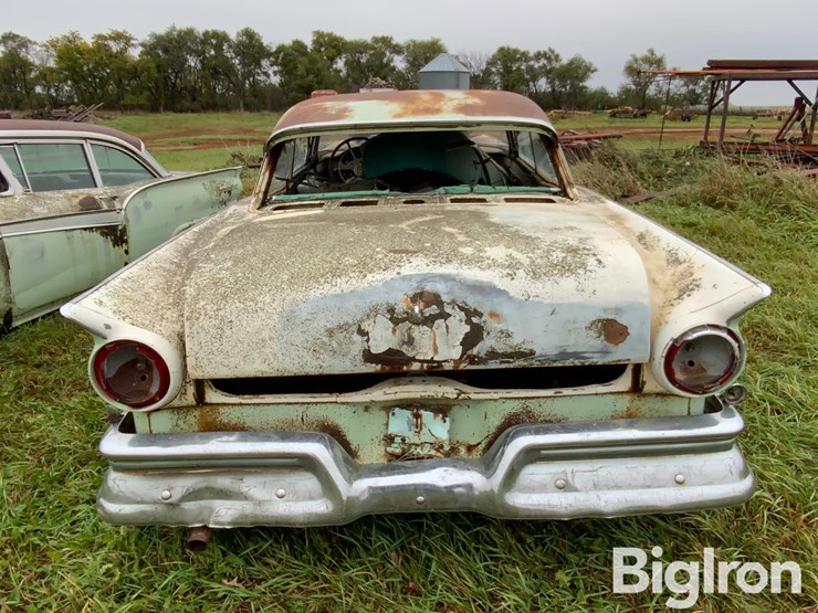 1957-ford-fairlane-500-classic-car-image-6
