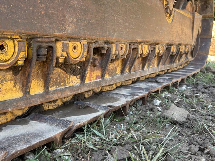 caterpillar-d4h-image-44