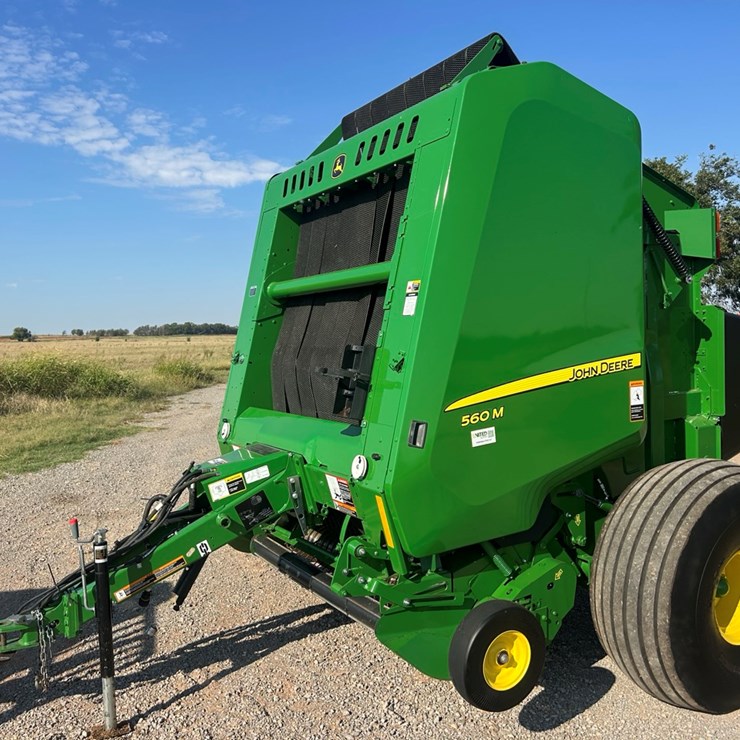 2023 JOHN DEERE 560M