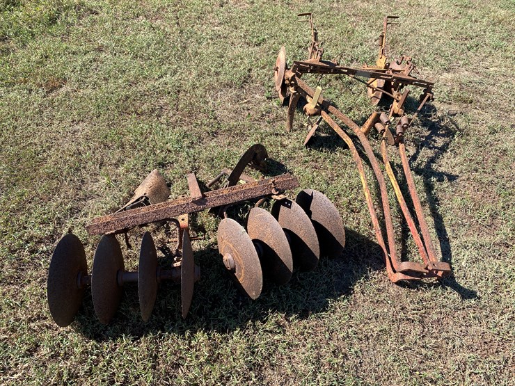 #93-•-#203-•-david-bradley-tractor-attachments-image-1