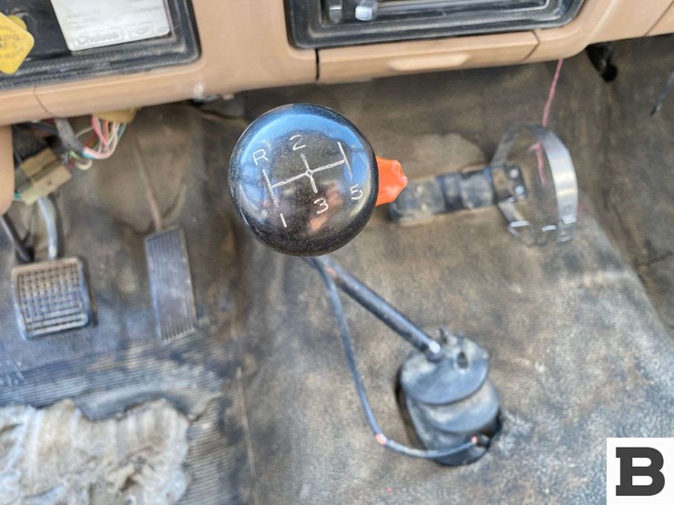 1985-ford-f800-image-54