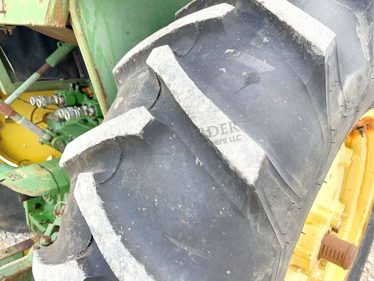 john-deere-2840-image-22