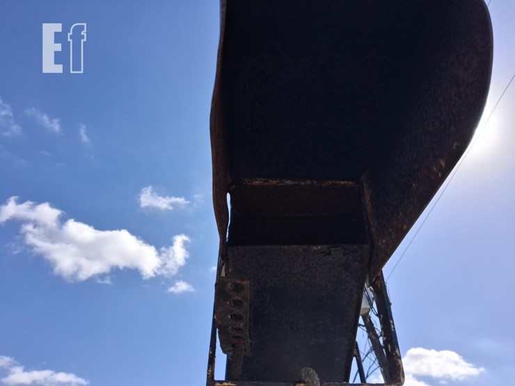 2011-altec-dc1317-image-13